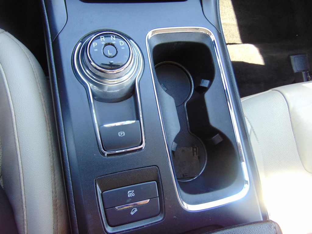 2018 Ford Fusion Image 19