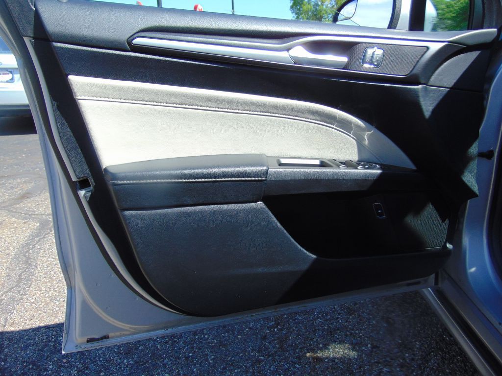2018 Ford Fusion Image 23