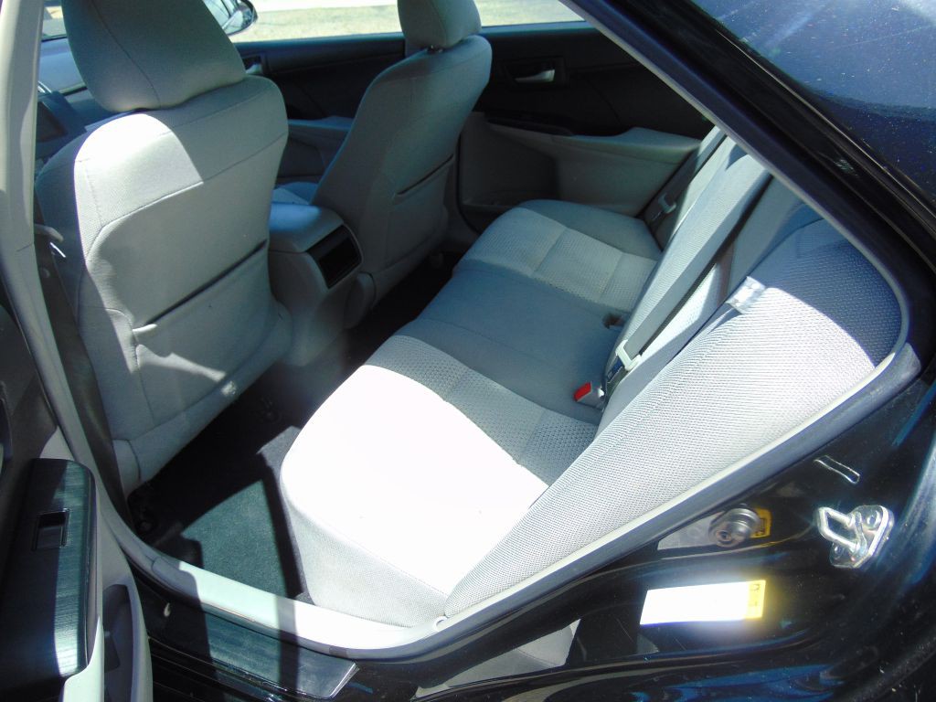 2014 Toyota Camry Image 3