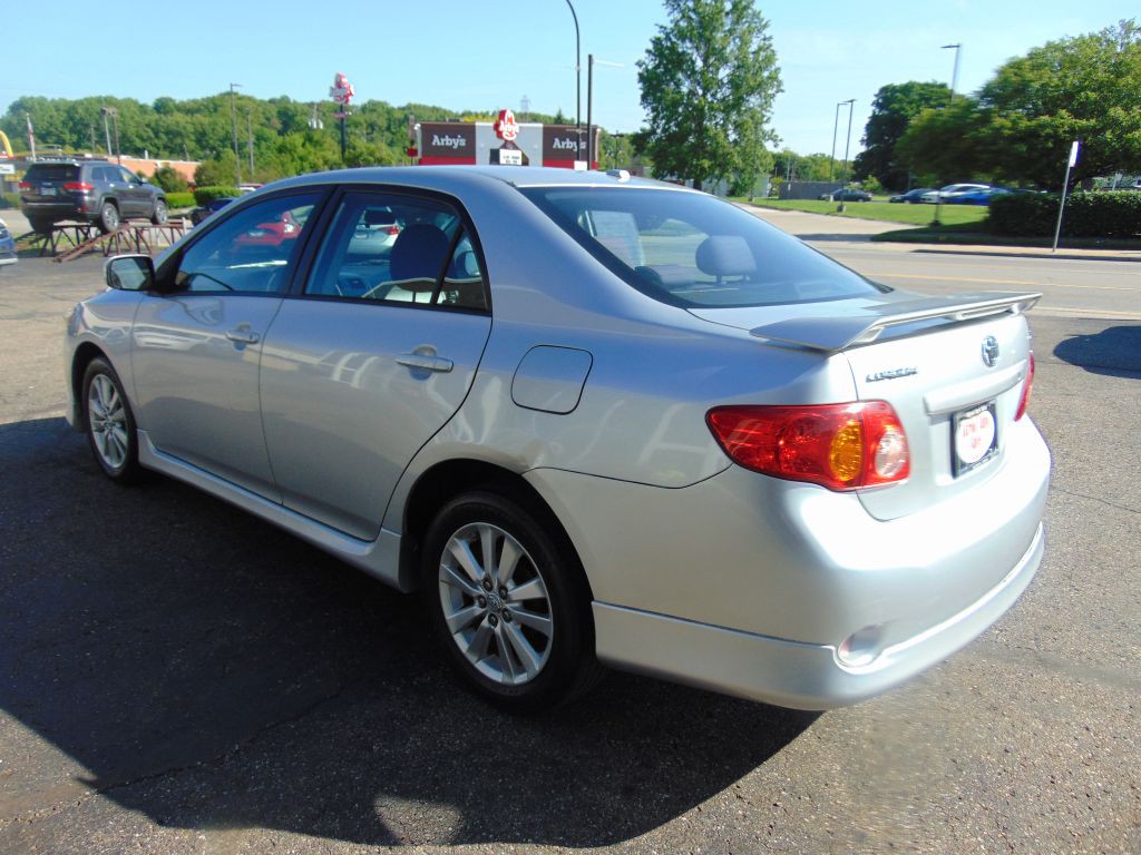 2010 Toyota Corolla Image 8