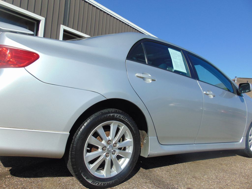 2010 Toyota Corolla Image 15
