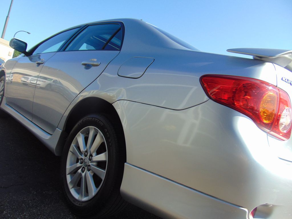 2010 Toyota Corolla Image 16
