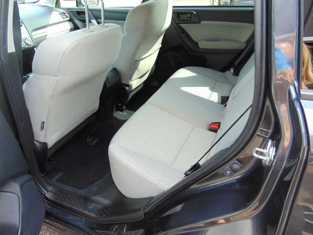 2018 Subaru Forester Image 3