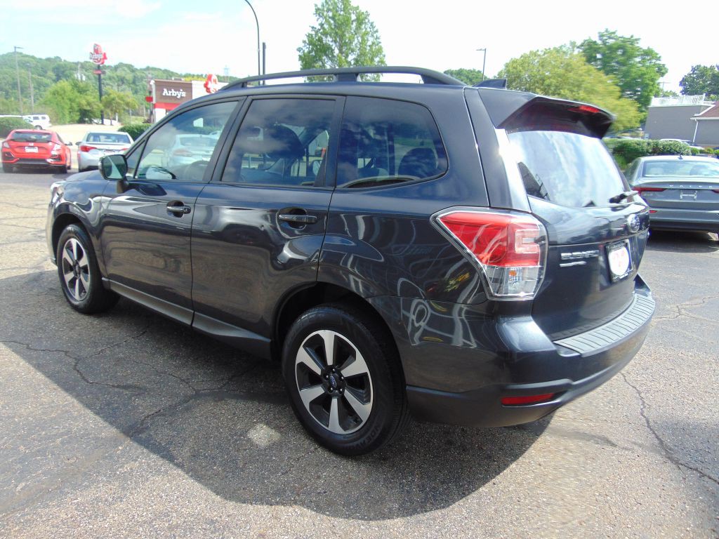 2018 Subaru Forester Image 8