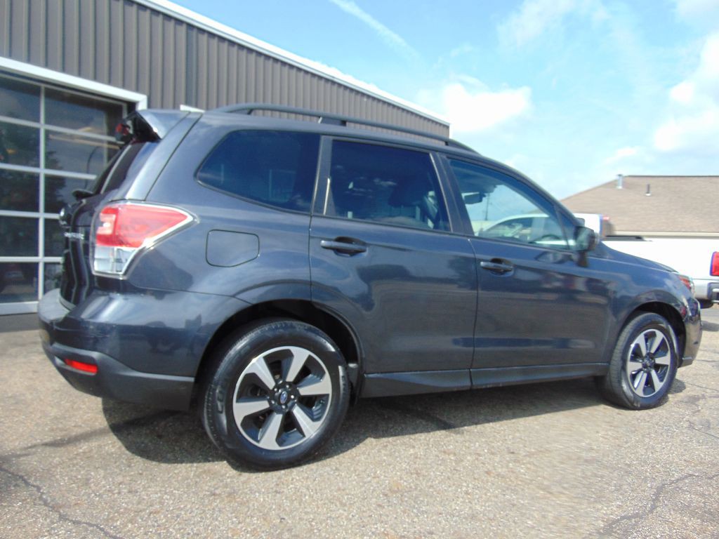 2018 Subaru Forester Image 9