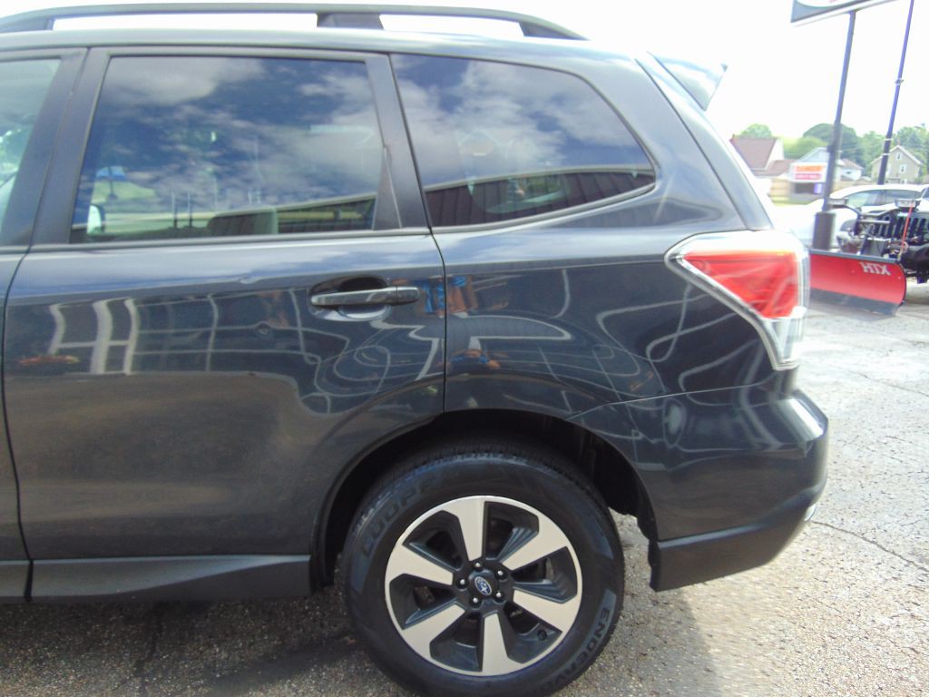 2018 Subaru Forester Image 13