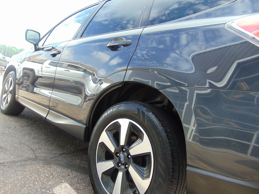 2018 Subaru Forester Image 16