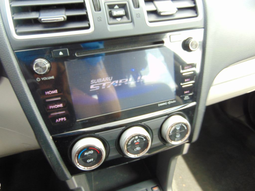 2018 Subaru Forester Image 18