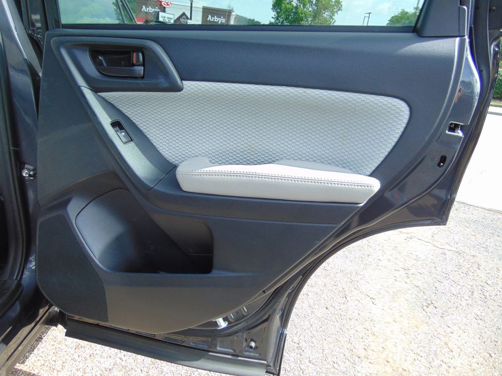 2018 Subaru Forester Image 22