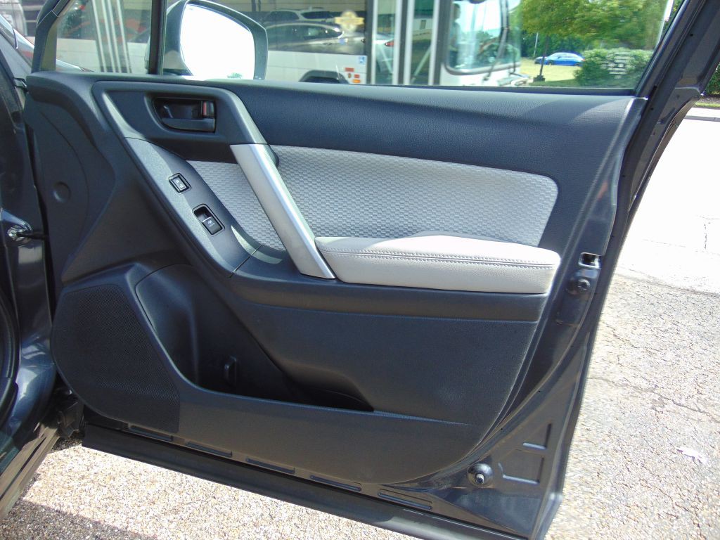 2018 Subaru Forester Image 23