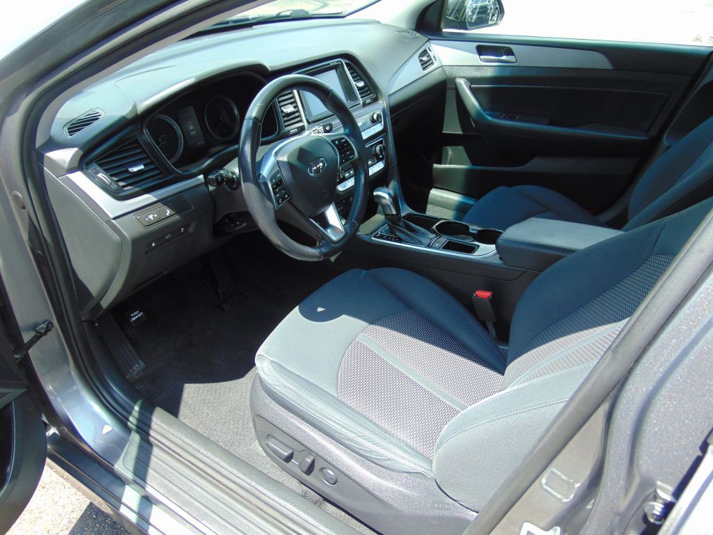 2019 Hyundai Sonata Image 2