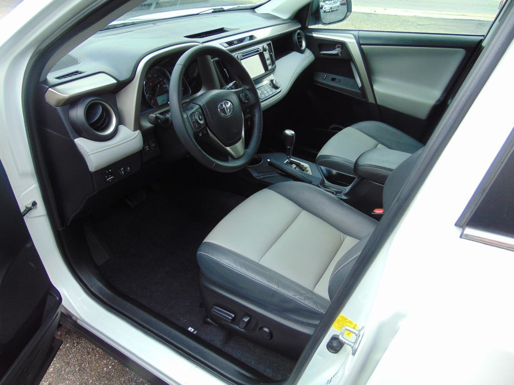 2014 Toyota Rav4 Image 2