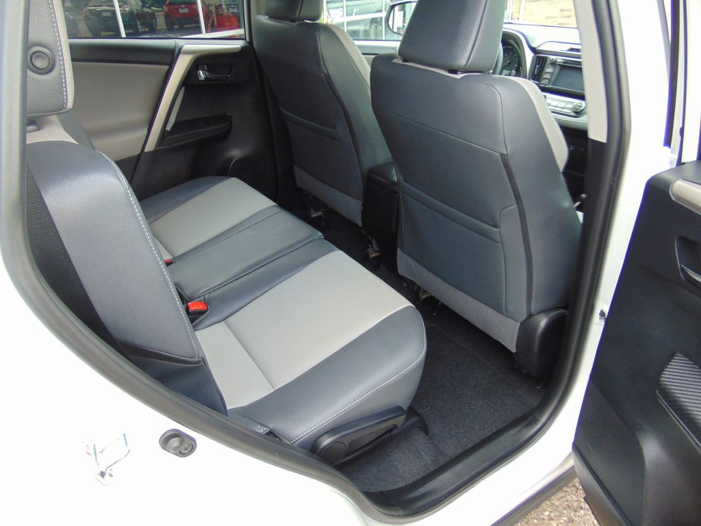 2014 Toyota Rav4 Image 4