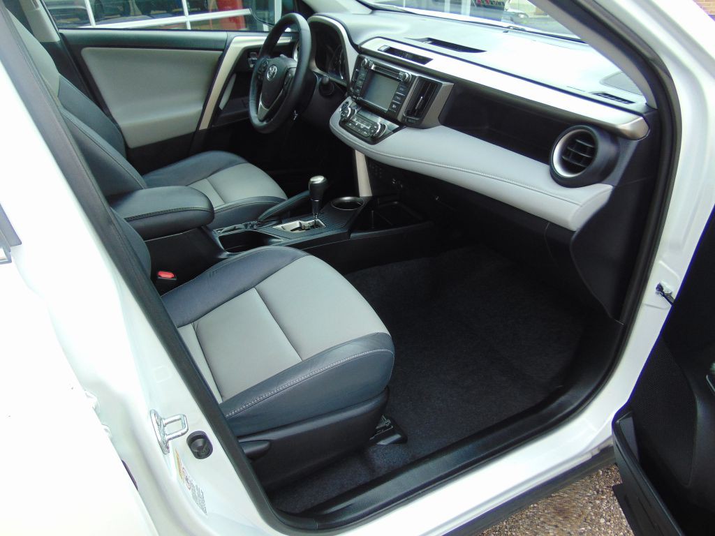 2014 Toyota Rav4 Image 5