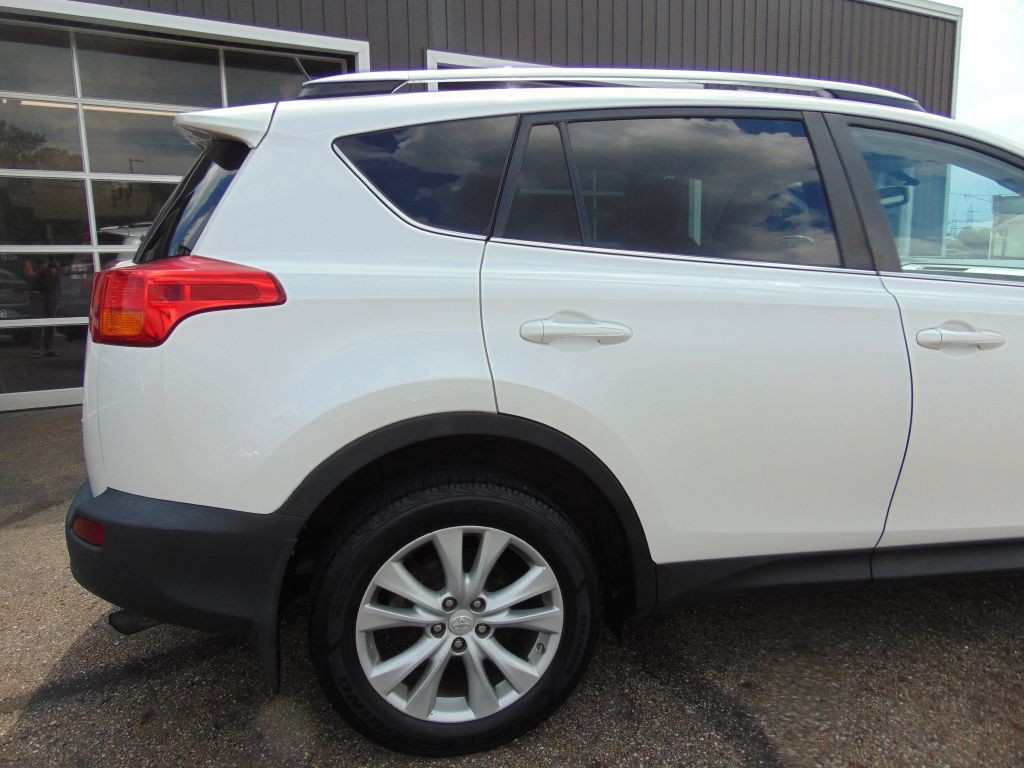 2014 Toyota Rav4 Image 14