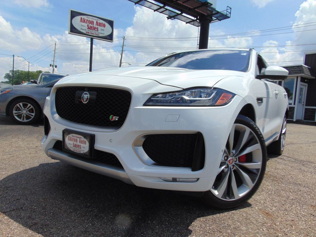 2017 Jaguar F-PACE Image 36