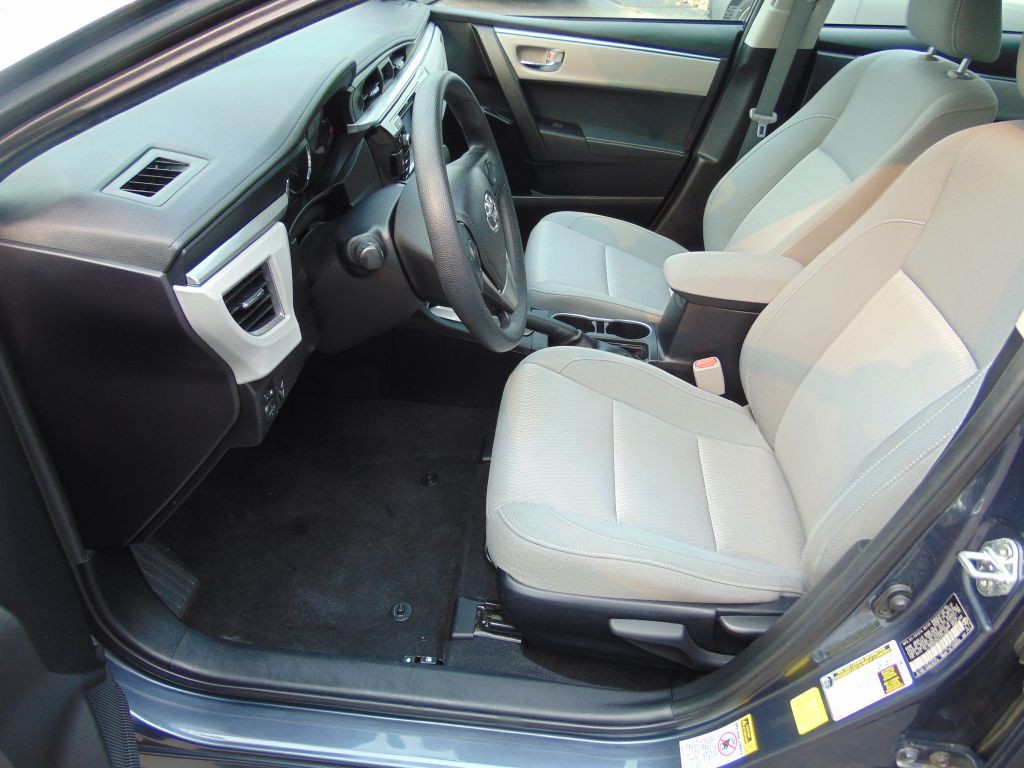 2014 Toyota Corolla Image 2