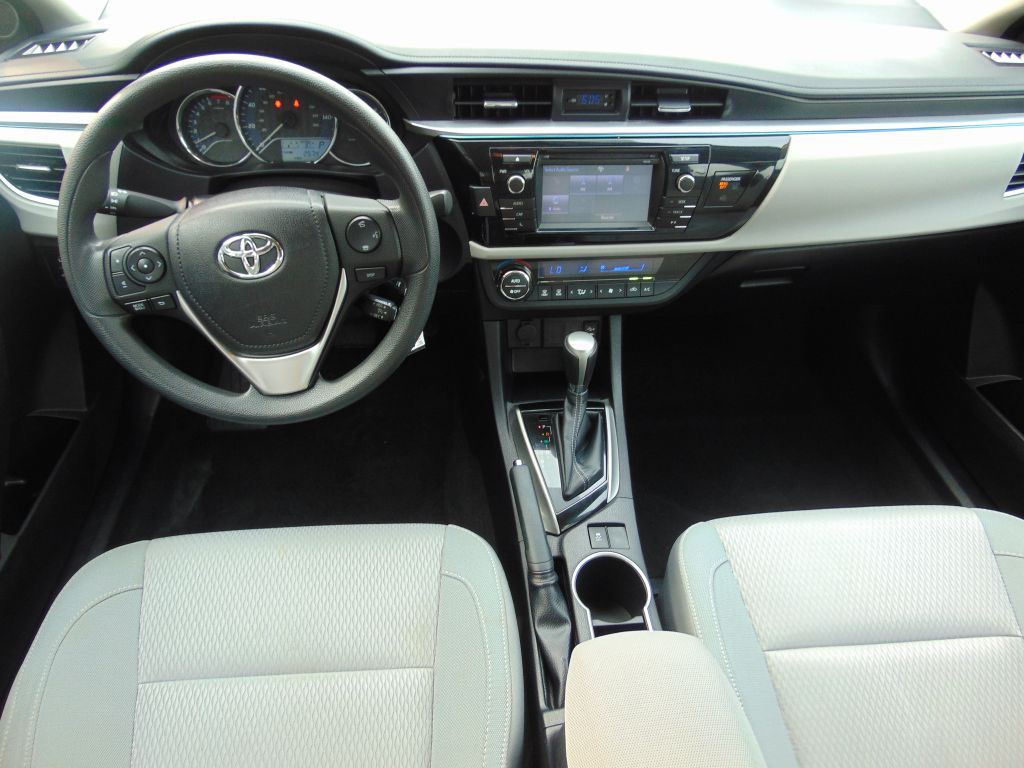 2014 Toyota Corolla Image 10