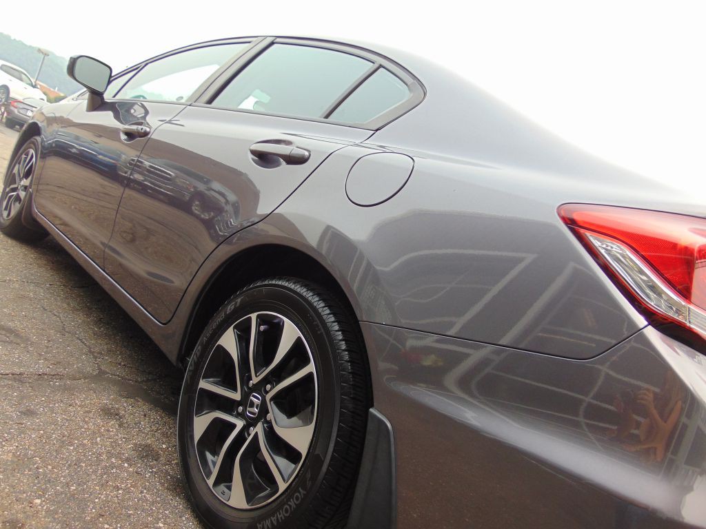 2015 Honda Civic Image 16