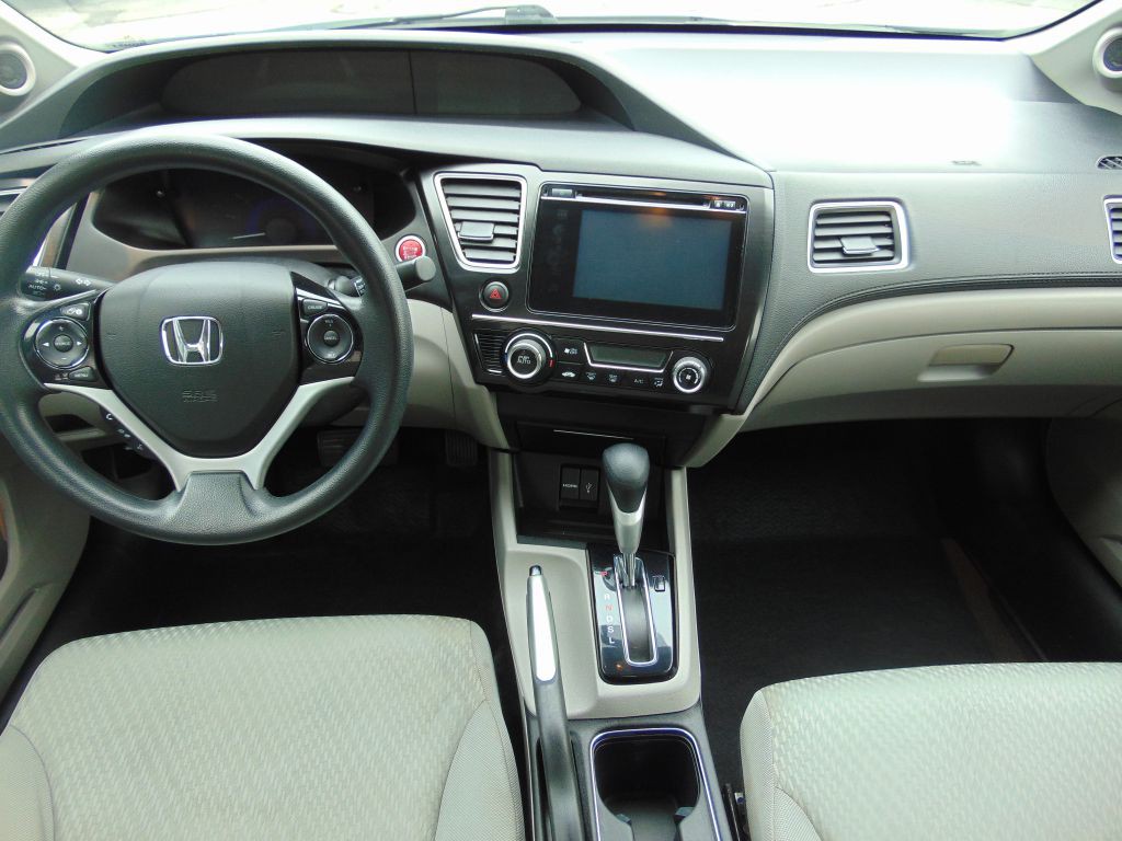 2015 Honda Civic Image 17