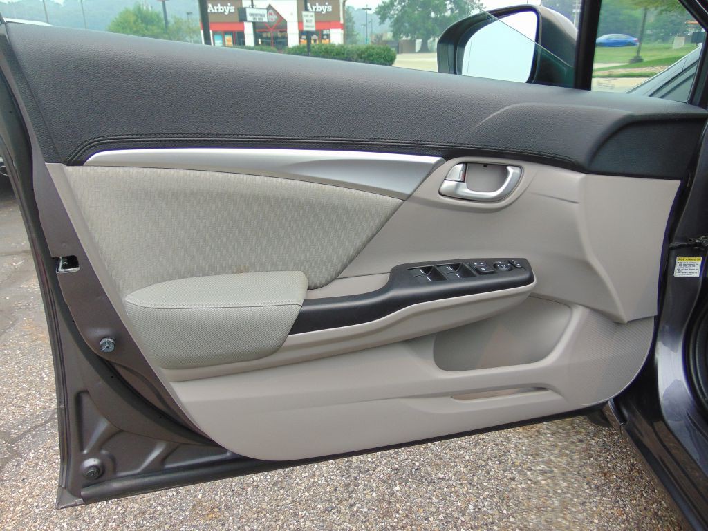 2015 Honda Civic Image 23