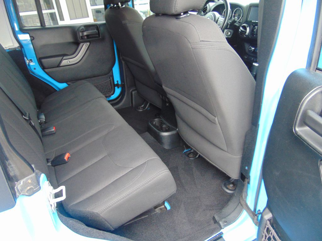 2017 Jeep Wrangler Unlimited Image 4