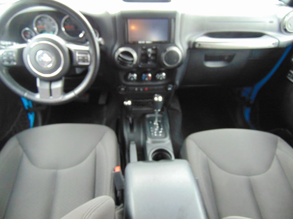 2017 Jeep Wrangler Unlimited Image 17