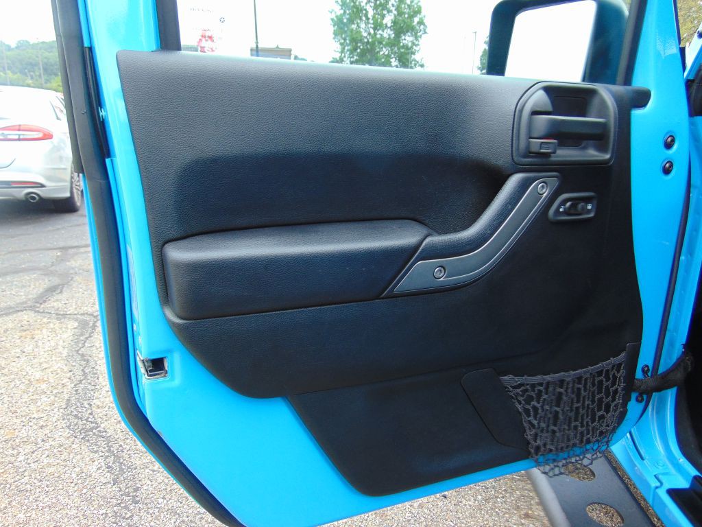 2017 Jeep Wrangler Unlimited Image 21