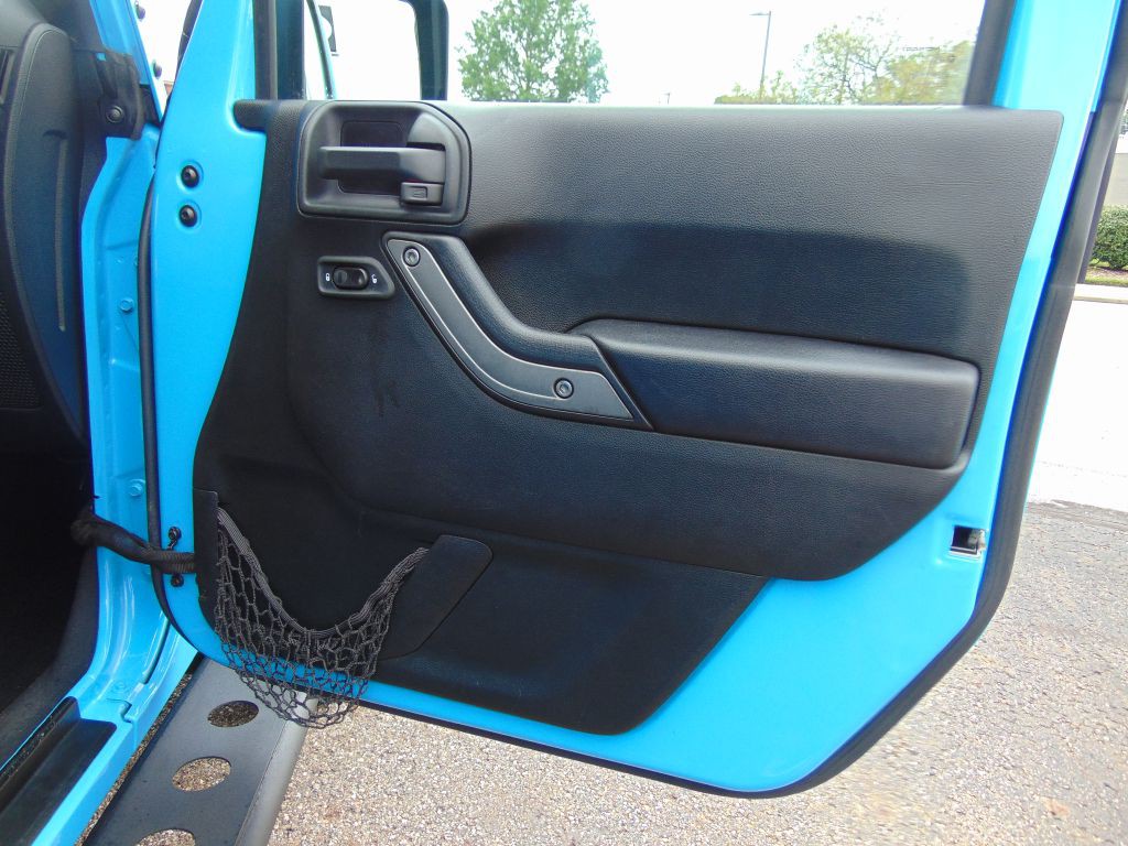 2017 Jeep Wrangler Unlimited Image 24