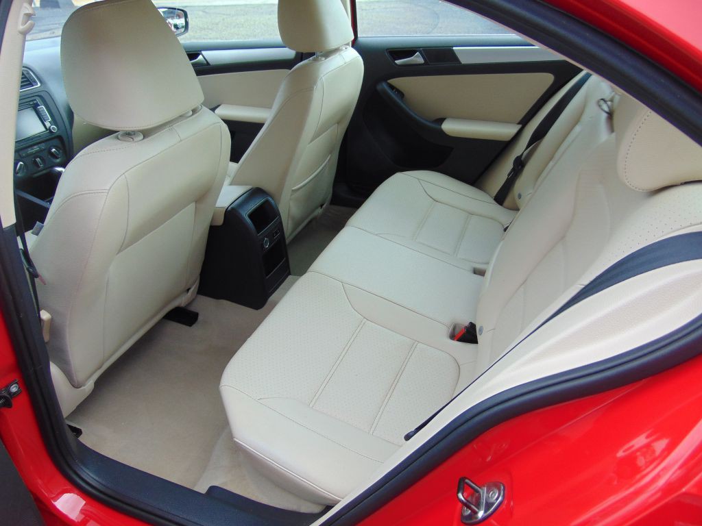 2014 Volkswagen Jetta Image 3