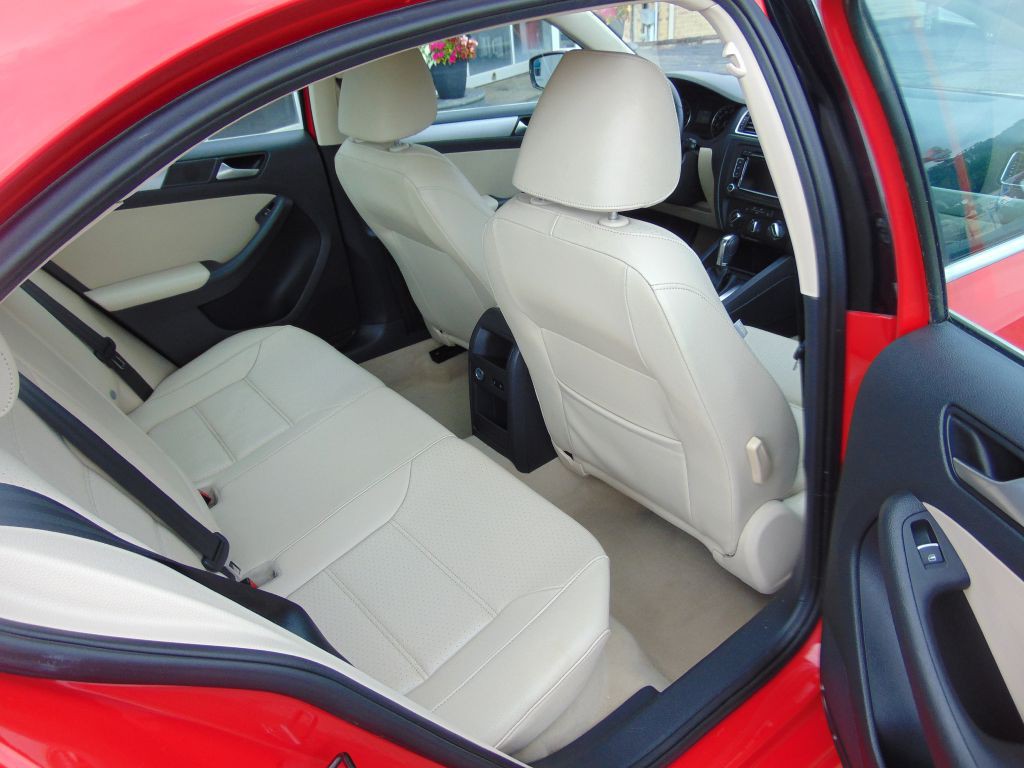 2014 Volkswagen Jetta Image 4