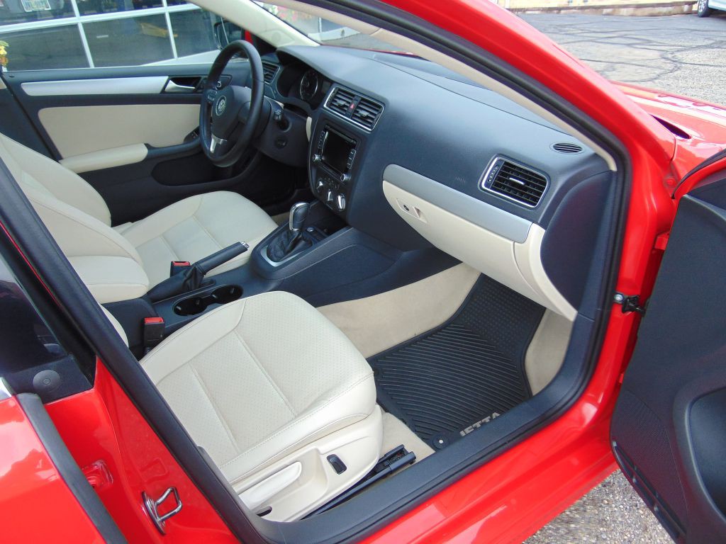 2014 Volkswagen Jetta Image 5
