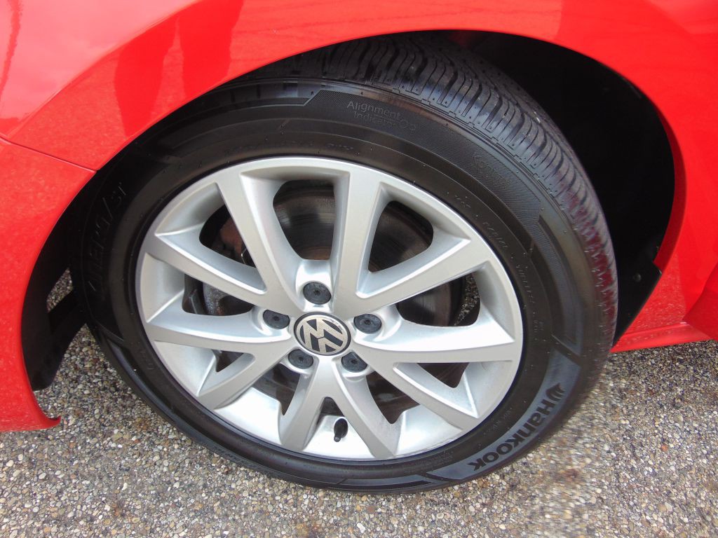 2014 Volkswagen Jetta Image 25