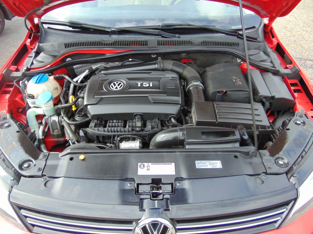 2014 Volkswagen Jetta Image 32