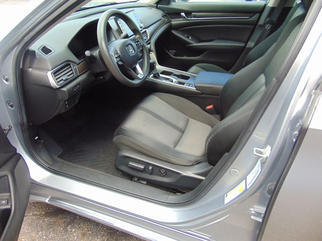 2020 Honda Accord Image 2