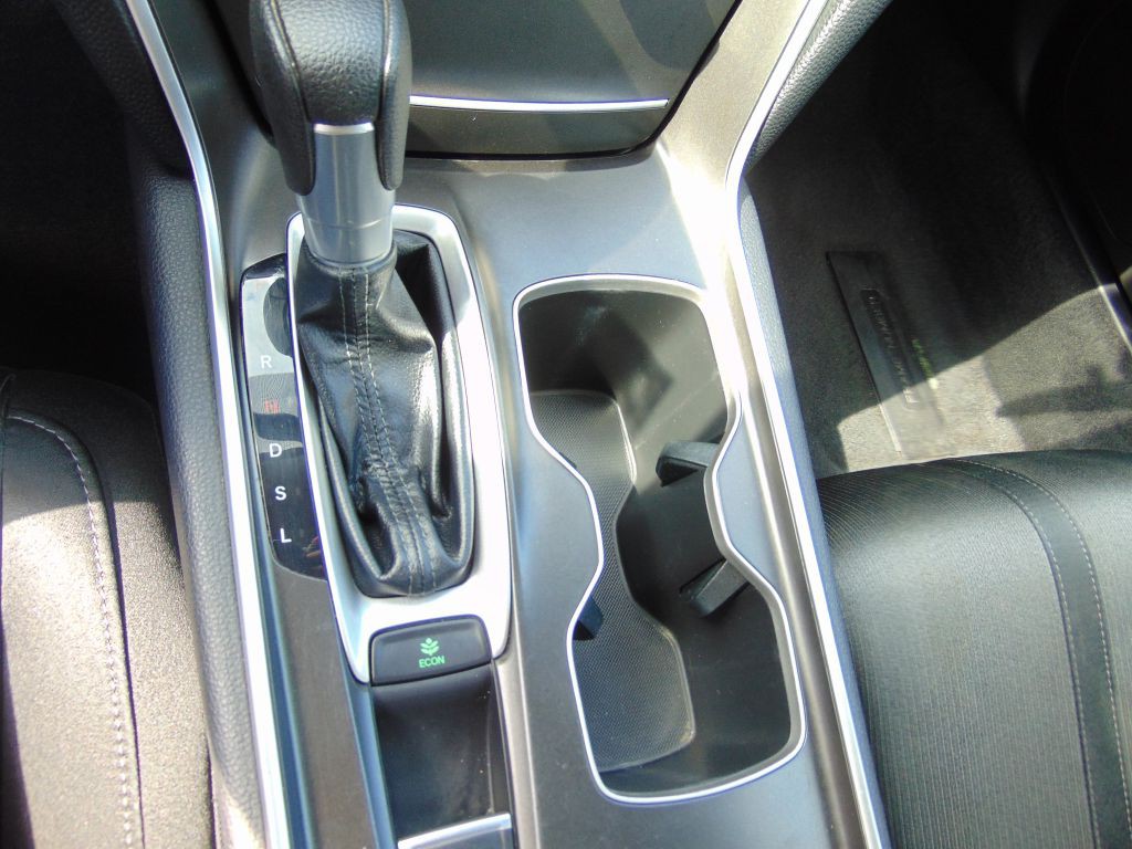 2020 Honda Accord Image 19