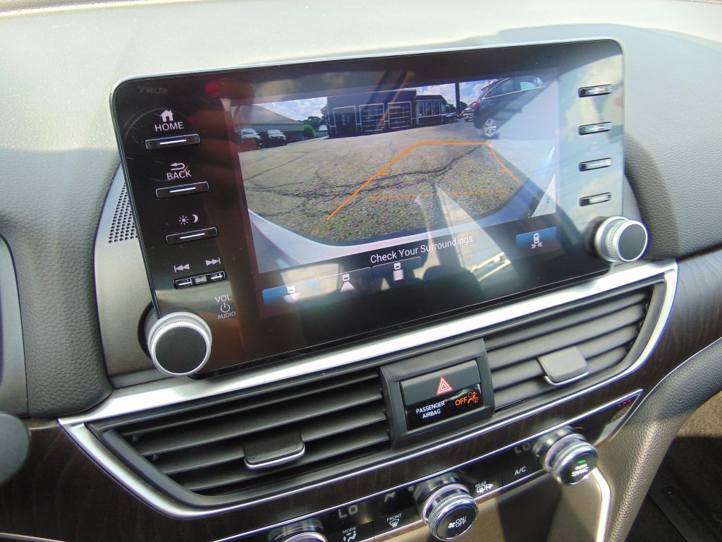 2020 Honda Accord Image 21