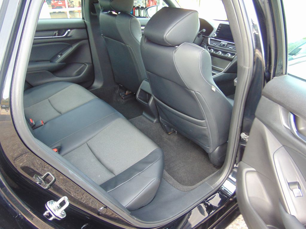 2018 Honda Accord Image 4