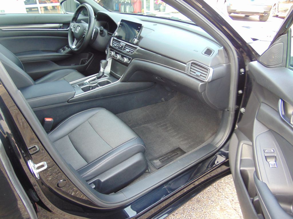 2018 Honda Accord Image 5