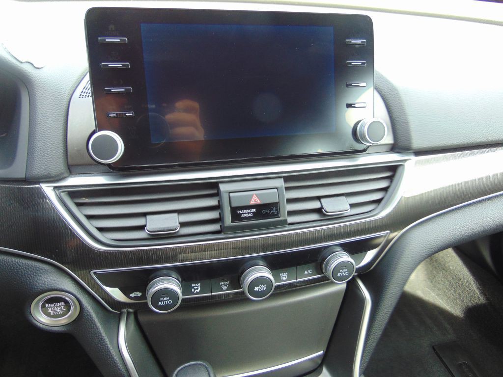 2018 Honda Accord Image 19