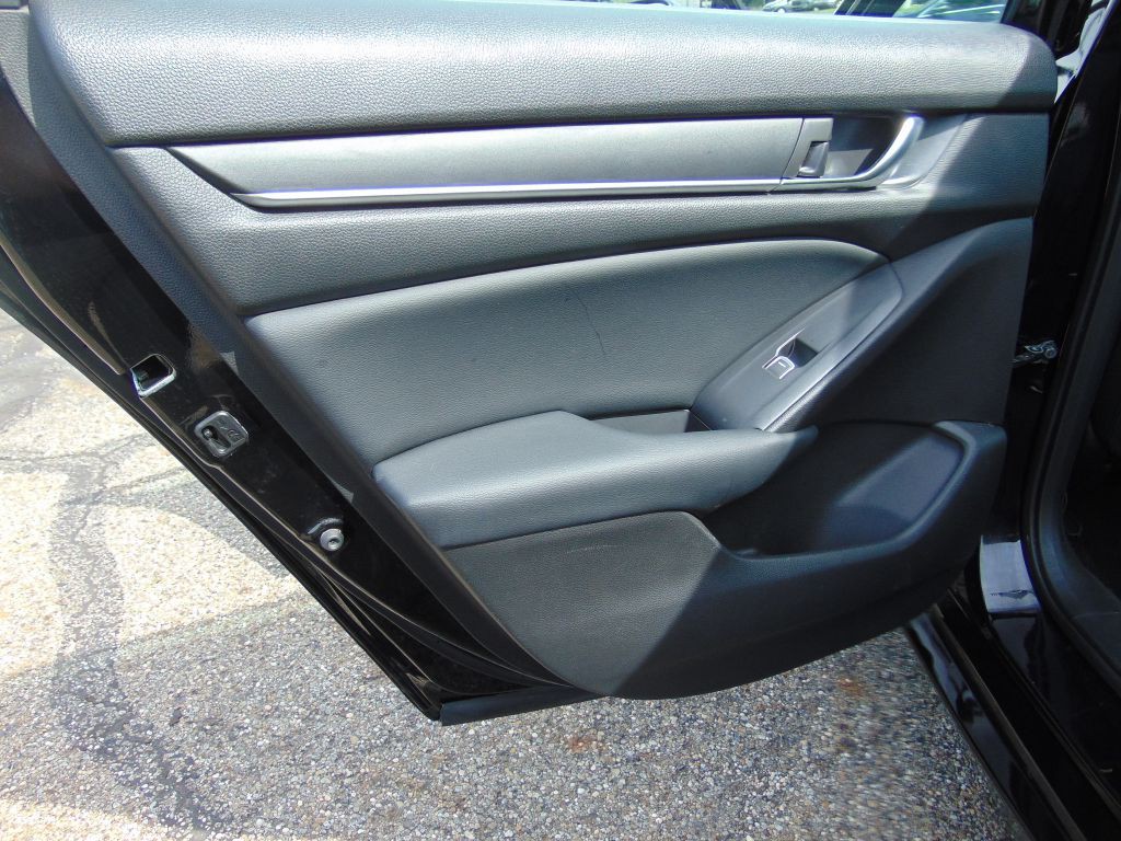 2018 Honda Accord Image 22