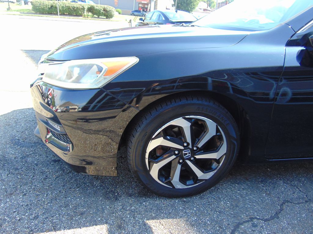 2016 Honda Accord Image 12