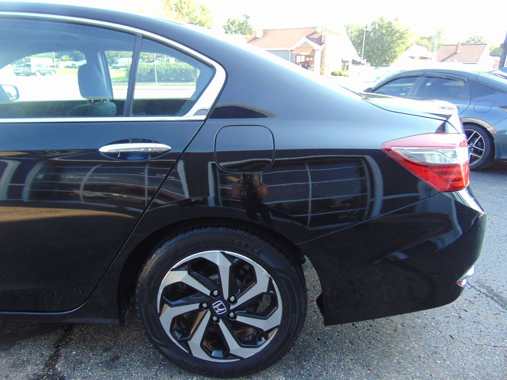 2016 Honda Accord Image 13