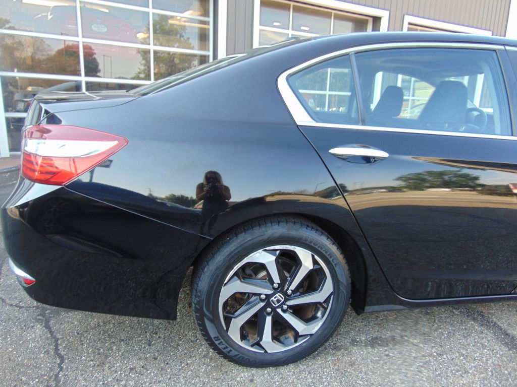 2016 Honda Accord Image 14