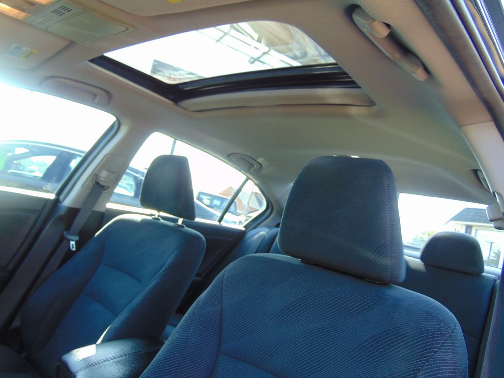 2016 Honda Accord Image 23