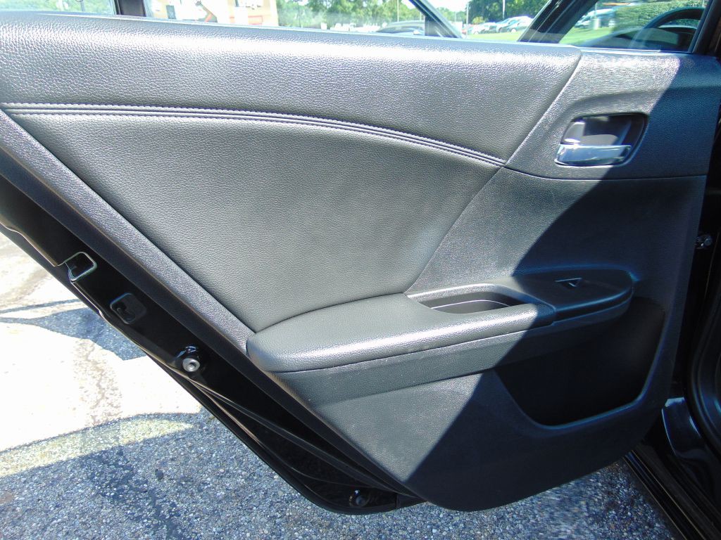 2016 Honda Accord Image 25