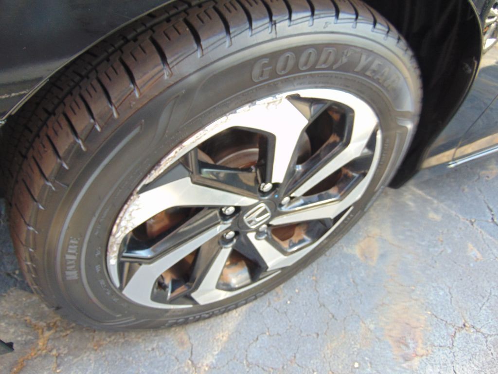 2016 Honda Accord Image 28