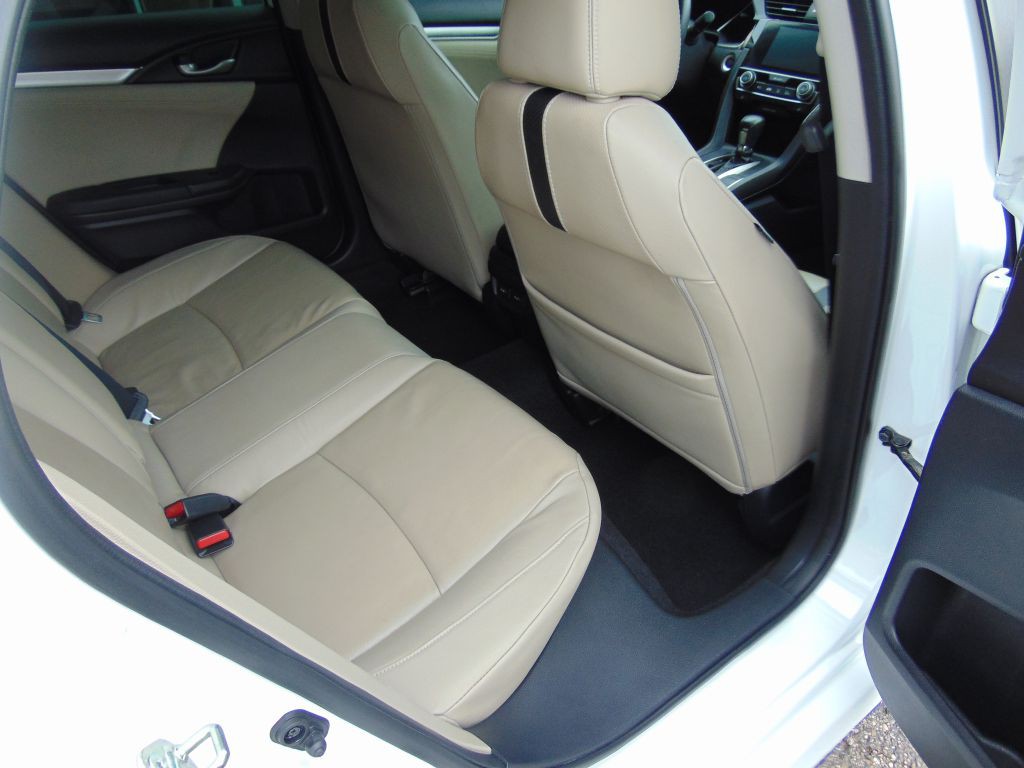 2017 Honda Civic Image 4
