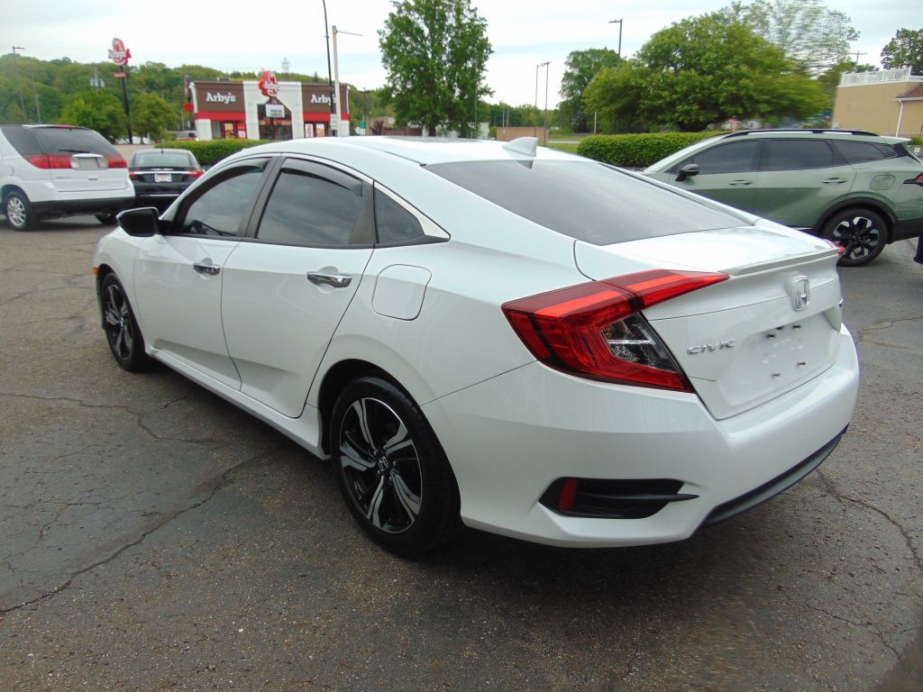 2017 Honda Civic Image 8