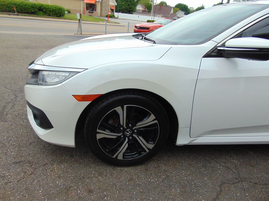 2017 Honda Civic Image 12
